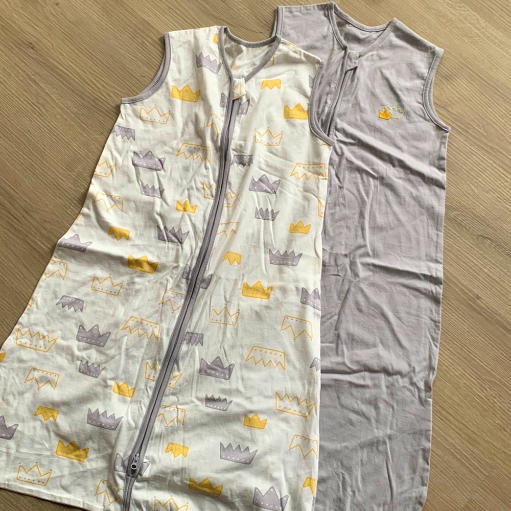 Tillyou SleepSack. Gray Crown. Size 6 to 12 mos. 16 to 24lbs